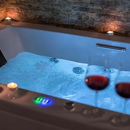 Aquarooms 4*
