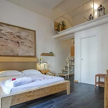 Aquarooms Frühstückspension 4*