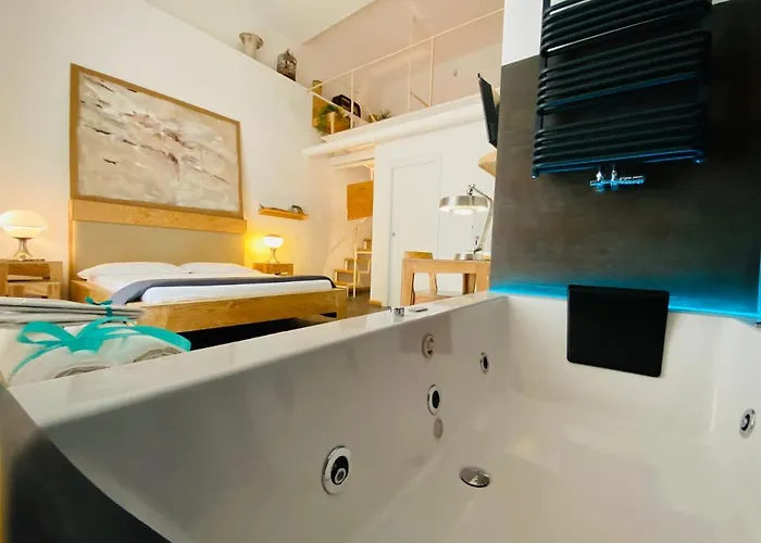 Aquarooms